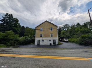 898 Joffre Cherry Valley Rd, Burgettstown, PA 15021