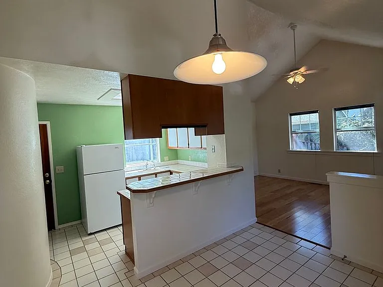 8121 1/2 El Rancho Dr — Photo 6