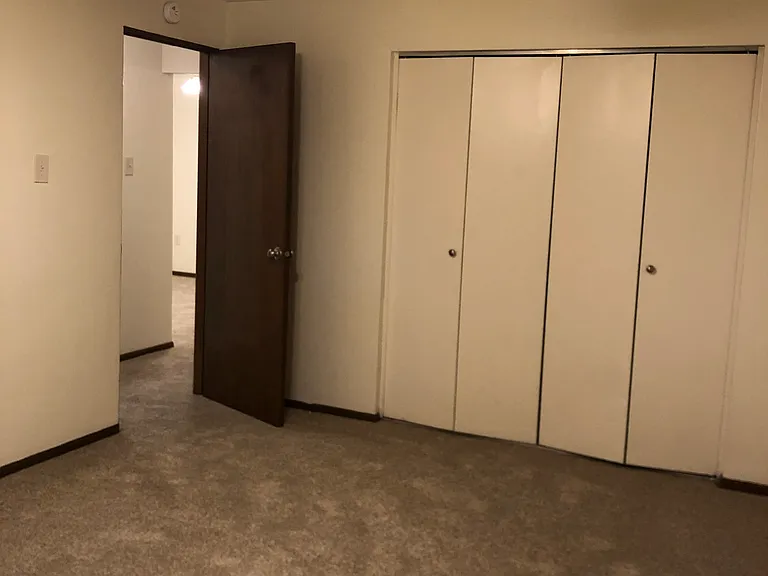 1755 Crafton Blvd #4 — Photo 12