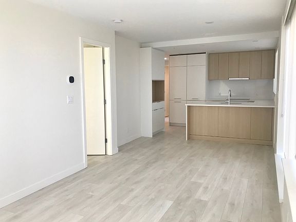 5th image of 13318 104th Ave #25