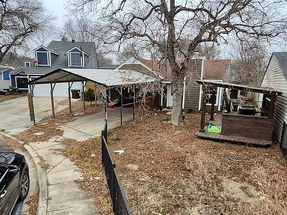 3rd image of 10055 Amber Field Dr