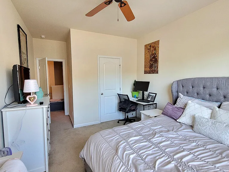 7221 Terregles Dr — Photo 10