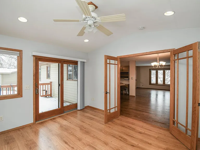 2213 S Wellington Ave — Photo 15