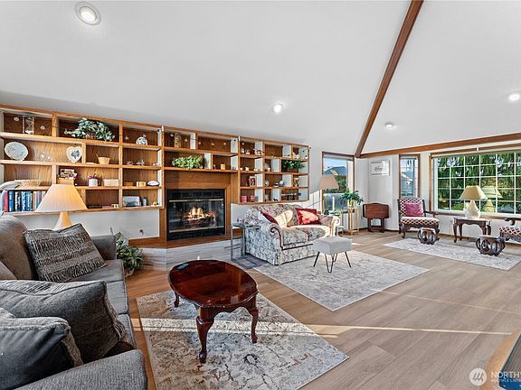 5th image of 11243 Airpark Lane SE