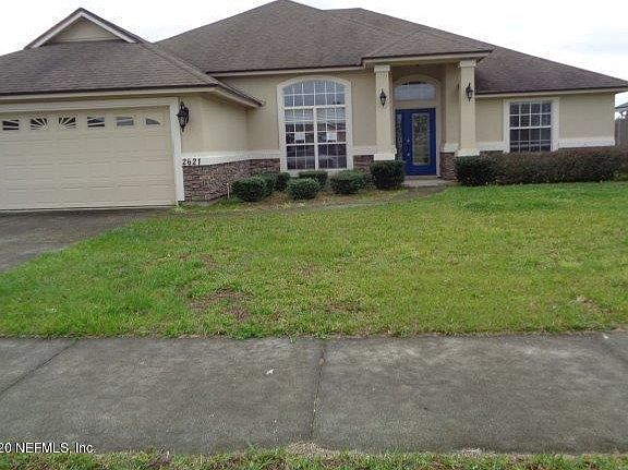 3rd image of 2621 Royal Pointe Dr