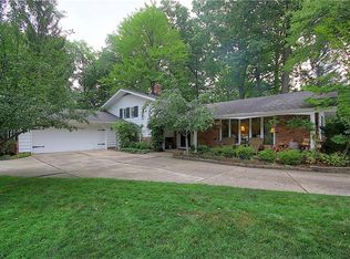 1200 Berwick Ln, South Euclid, OH