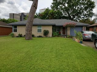 1131 W 30th St, Houston, TX 77018