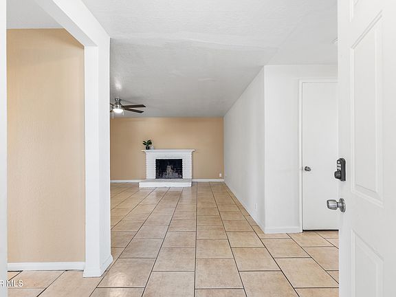 4th image of 1252 E Avenue R6