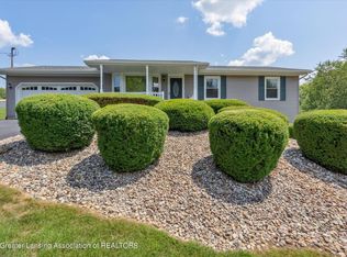 2063 Arch Rd, Eaton Rapids, MI 48827