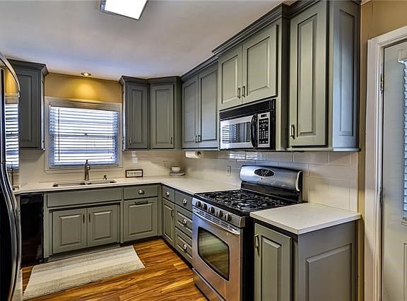 3rd image of 8401 Jarboe St