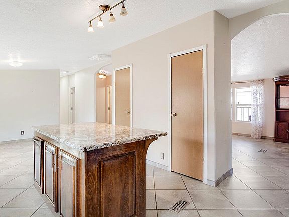 5th image of 2713 Barcelona Rd SW