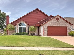 2533 W Gary St, Broken Arrow, OK 74012