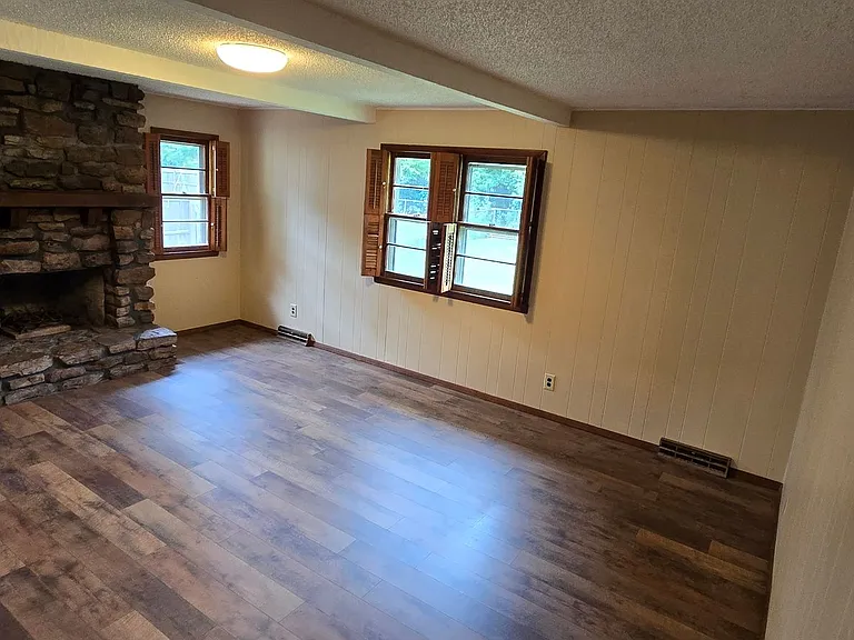 1117 E Rosebrier St — Photo 4