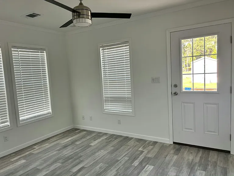 Dade City RV Resort — Photo 55