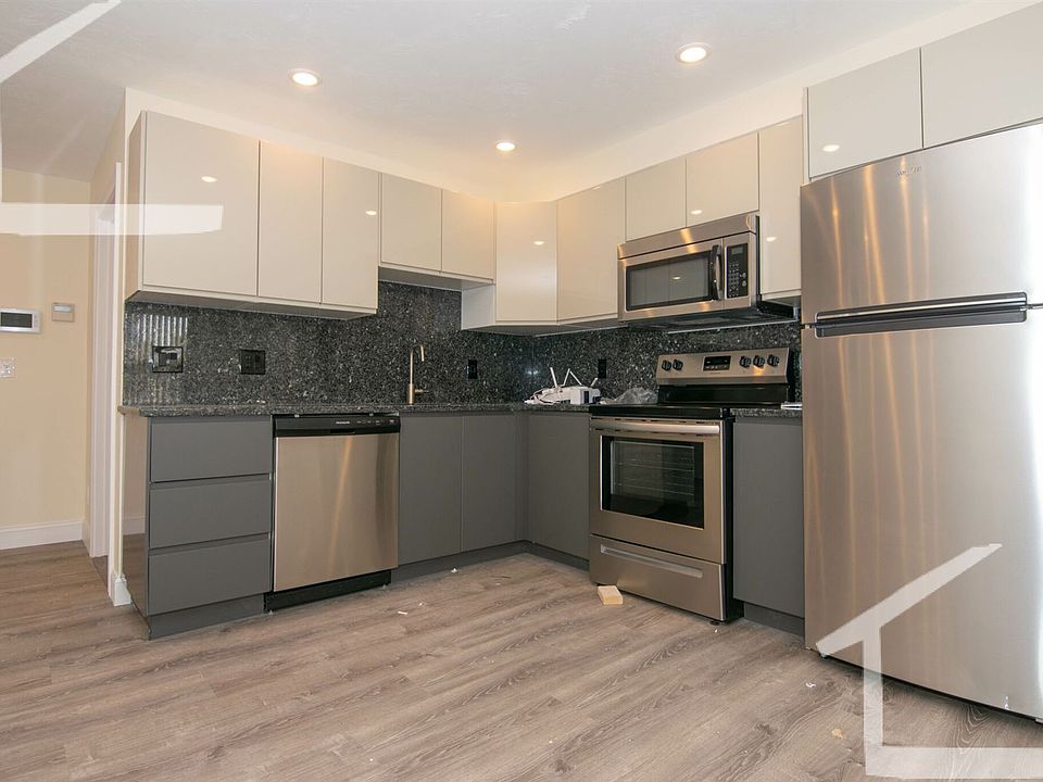 1028 Commonwealth Ave. #406 Brookline Unit Photo 1