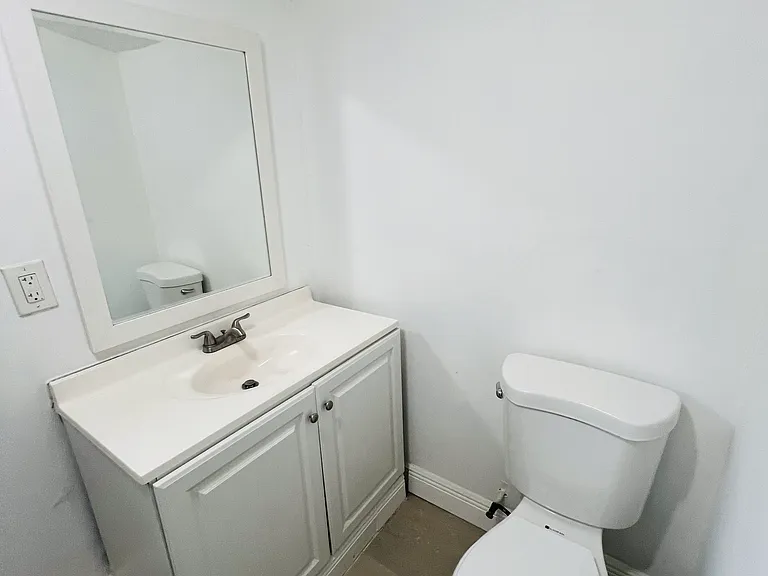 2206 N 28th Ave #1 — Photo 14
