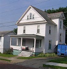 2nd image of 740 Stewart St