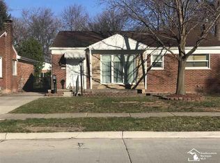 2050 Woodside Dr, Dearborn, MI 48124