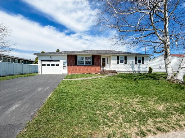 133 Grove Avenue Ext, Auburn, NY 13021