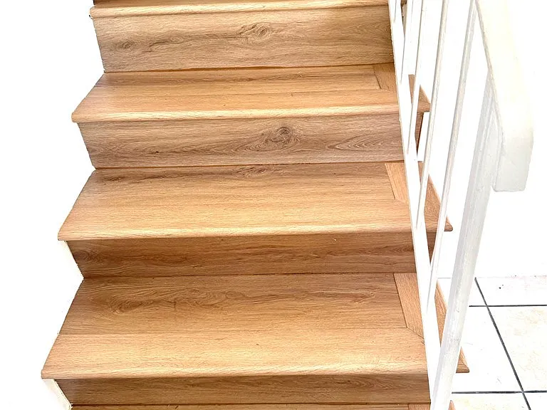 684 E Lee Pl — Photo 14