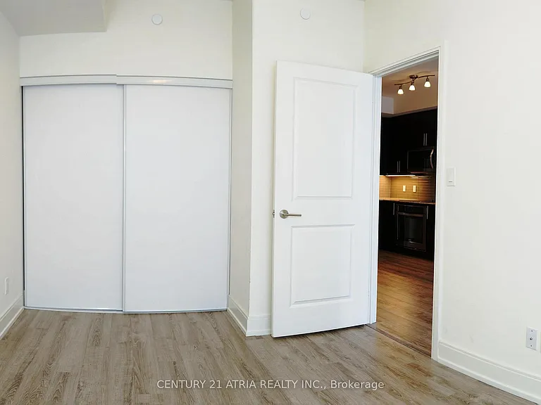 9600 Yonge St #612B — Photo 5