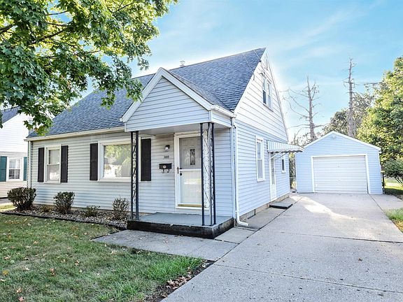 2nd image of 3011 N Saint Philomena Ct