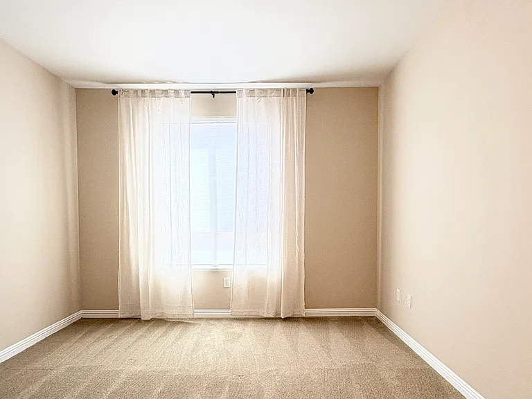 100 S Alameda St #232 — Photo 13