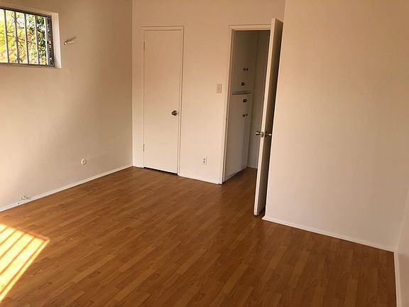 5th image of 3518 W 112th St