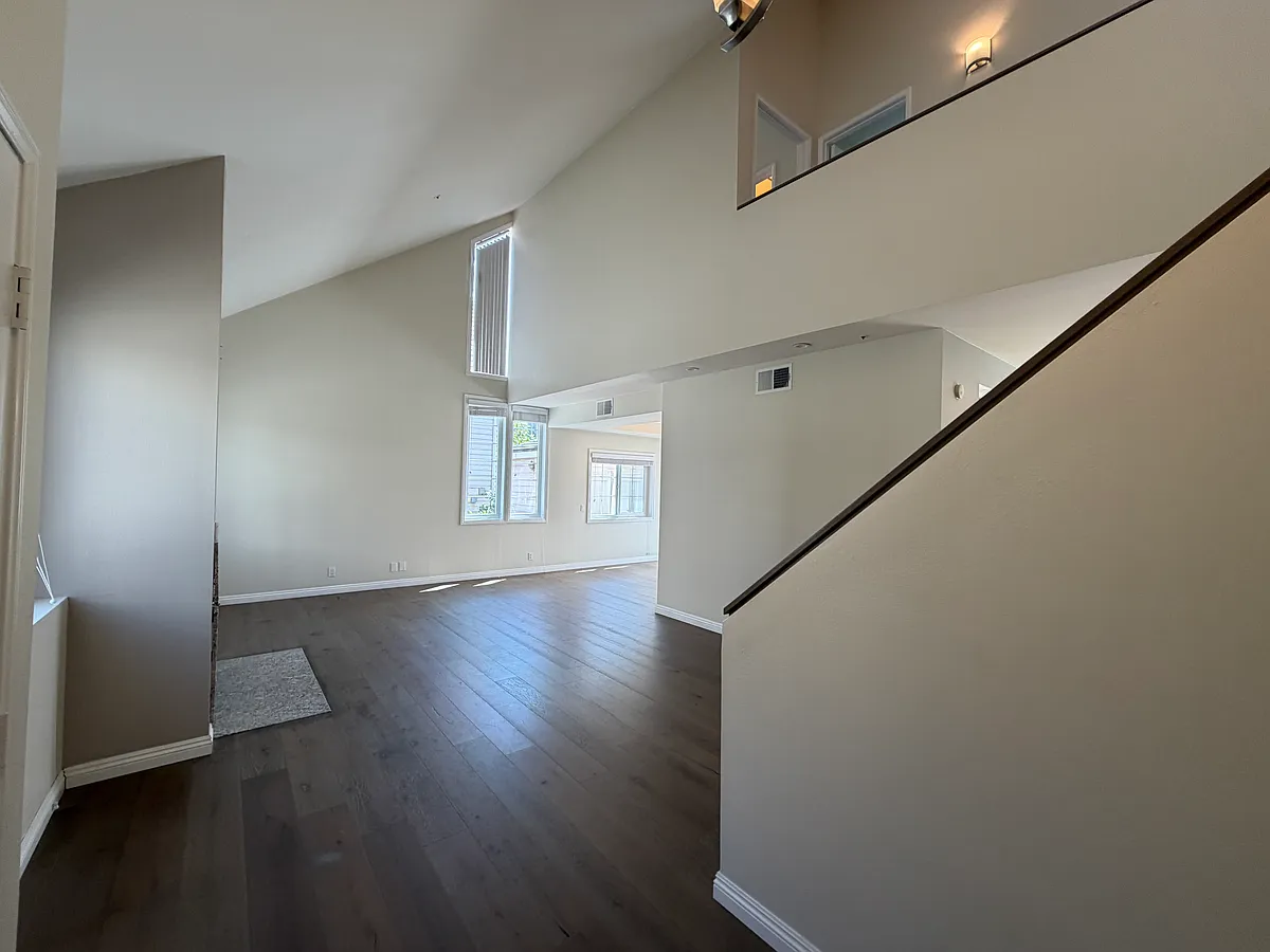 Building Photo - 330 El Dorado St #4