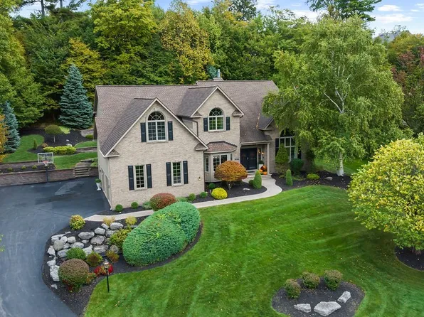4548 Ashfield Ter, Syracuse, NY 13215