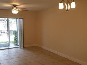 438 NE 210th Circle Ter, Miami, FL