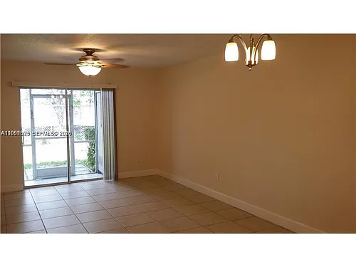438 NE 210th Circle Ter Photo 1