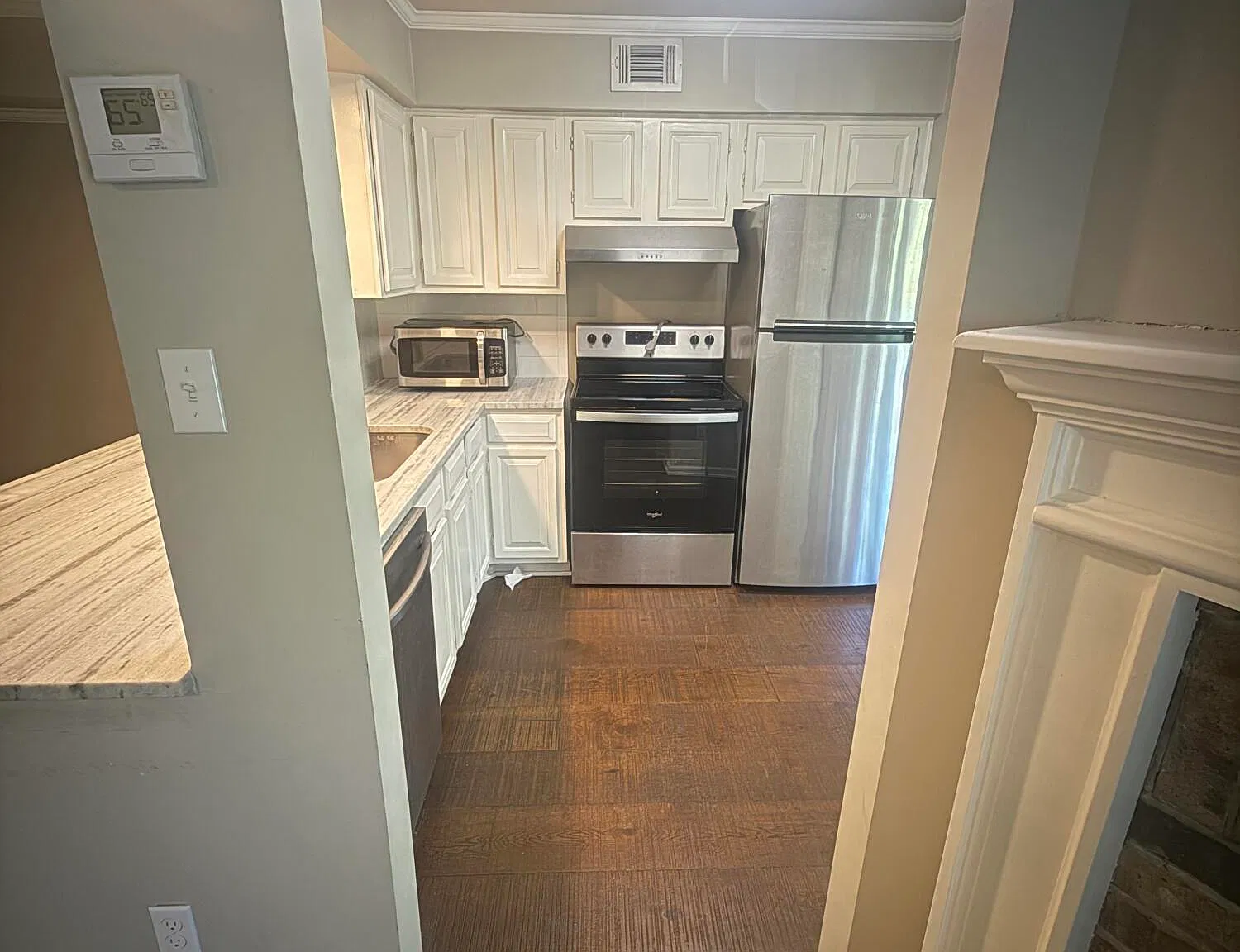 2 bed, 1.5 bath, 1033 sqft, $1,400 — Photo 4