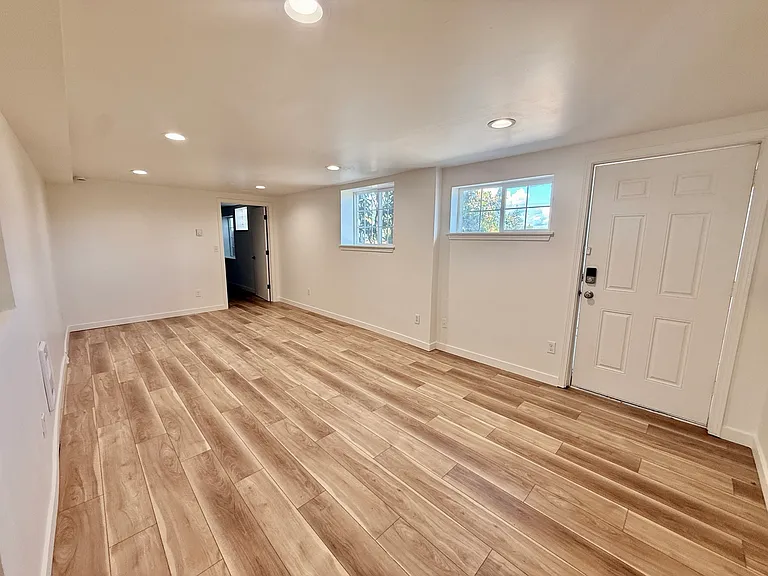 5018 N 33rd St #B — Photo 3