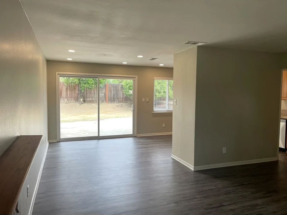 1st image of 6537 Elm Ave