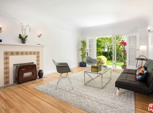 946 9th St APT C, Santa Monica, CA 90403