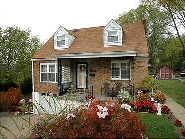 1st image of 6760 N Barivista Dr