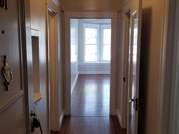 2nd image of 2325 Washington St #203