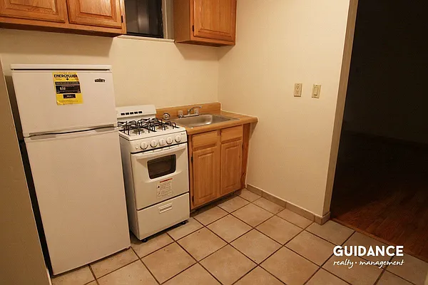 Rented by Guidance Realty Corp. | media 4