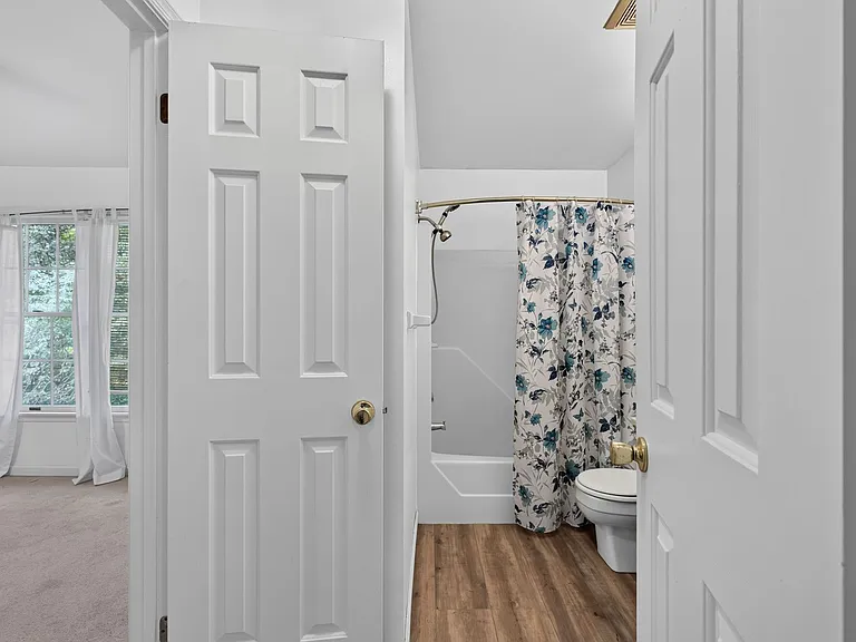 8 Cypress Dr — Photo 25