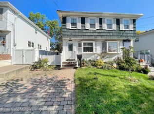 1081 Arden Ave, Staten Island, NY 10312