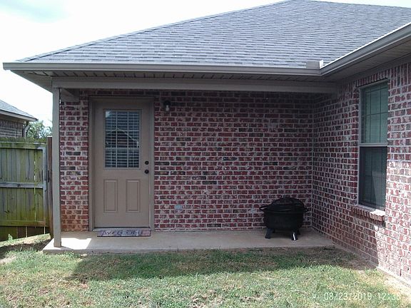 2nd image of 19 Arnold Cir