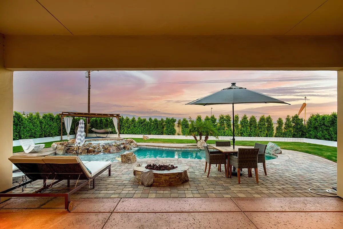 Building Photo - 41680 Jamaica Sands Dr