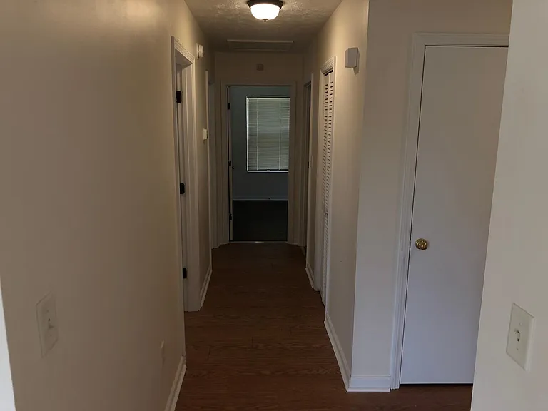 715 Sheridan Ave — Photo 8