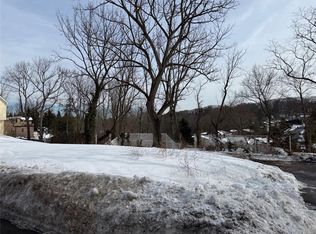 300 Woodbury Road, Woodbury, NY 11797