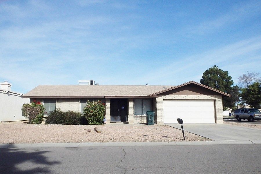 1st image of 734 E Calle Adobe Ln