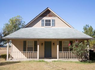 3534 Gravel Springs Rd, Senatobia, MS 38668