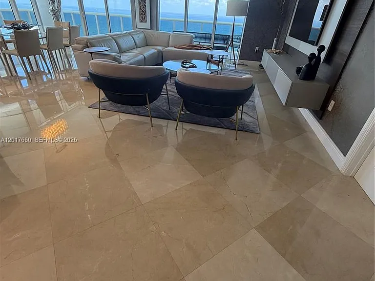1800 S Ocean Dr #3701 — Photo 2
