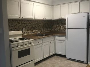 220 W Sumner Ave APT 111, Roselle Park, NJ 07204