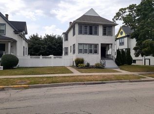 521 Thomas Ave, Forest Park, IL 60130